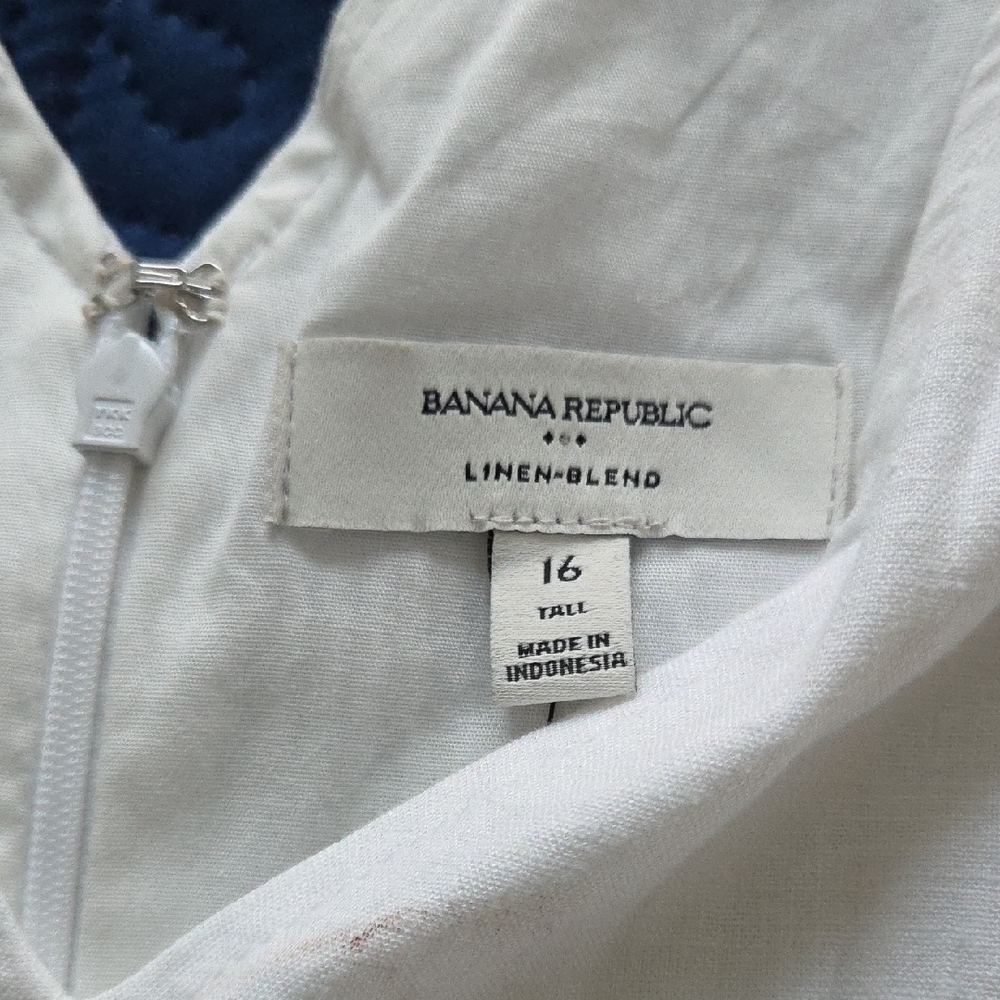 White Fitted/Seamed Linen  Dress.